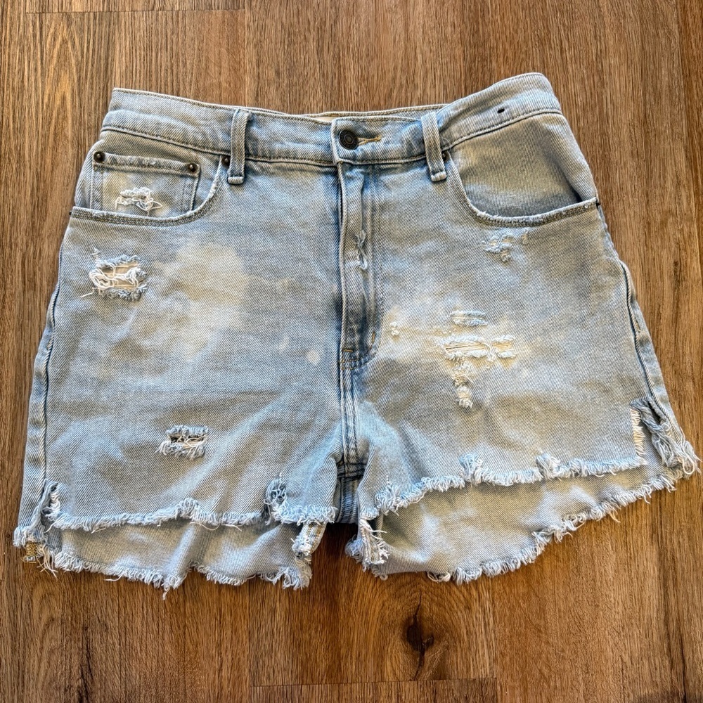 Abercrombie & Fitch The Mom Jean Shorts High Rise Distressed Women’s Size 28/6